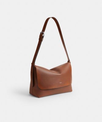 ラドロー メッセンジャー・ラブド レザー | COACH/コーチ | 三越伊勢丹